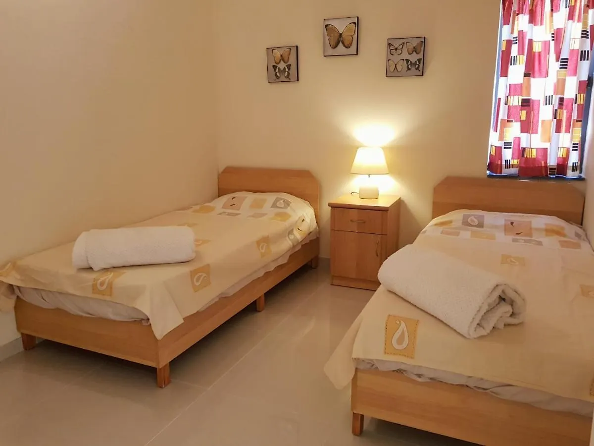 Apartment Charming Apartment-Wifi-Sleeps 5 Marsaskala Malta